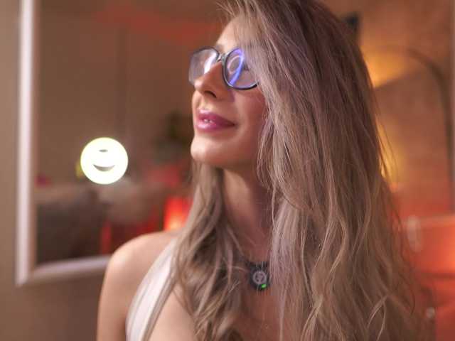 MaddieBryggs live cam on BongaCams
