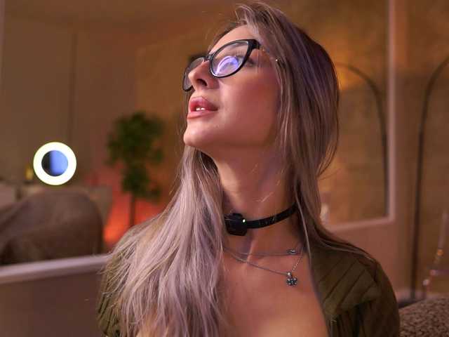 Sex chat gratuit in direct cu MaddieBryggs pe BongaCams