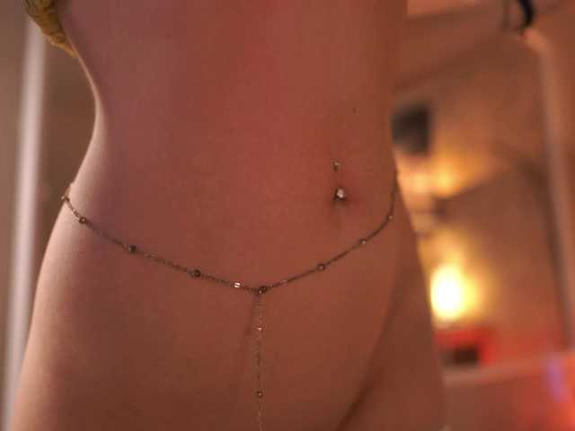MaddieBryggs live webcam show