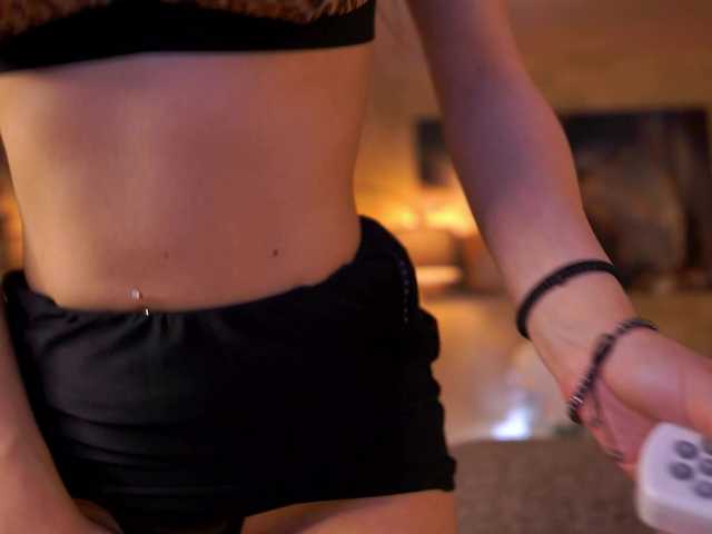 MaddieBryggs's BongaCams show and profile