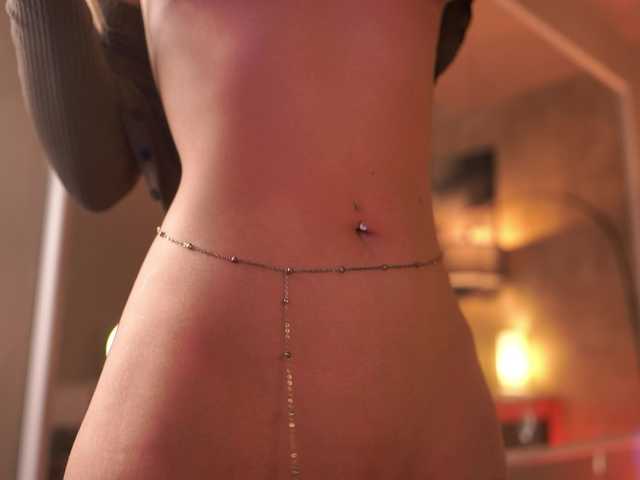 MaddieBryggs live webcam show