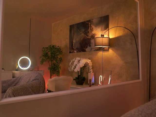  MaddieBryggs chat room