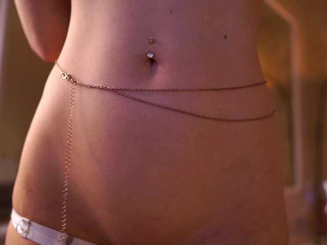 MaddieBryggs's BongaCams show and profile