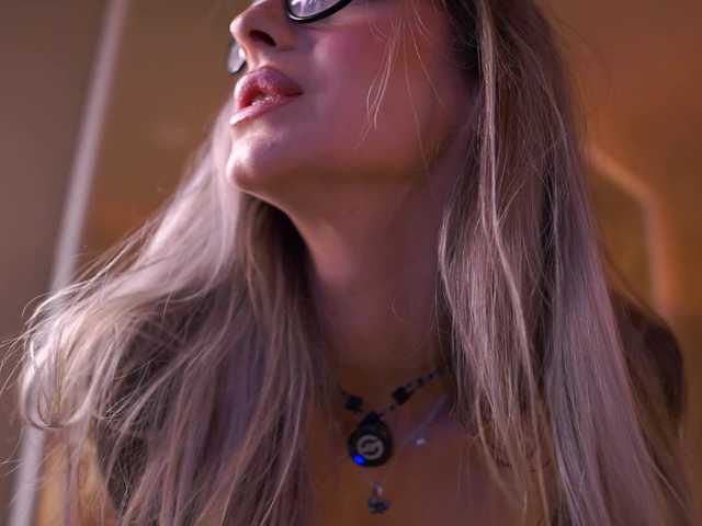 go to chat with MaddieBryggs