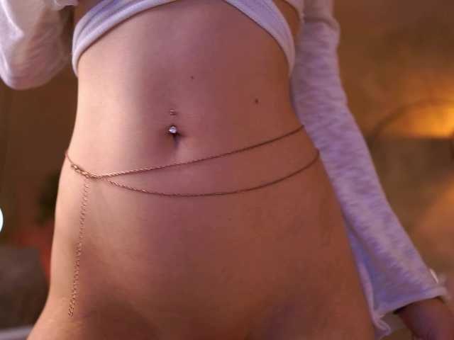 MaddieBryggs's BongaCams show and profile