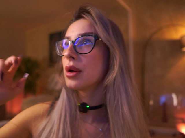 Sex chat gratuit in direct cu MaddieBryggs pe BongaCams