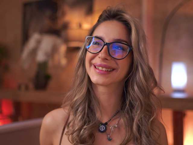 Live трансляция MaddieBryggs - slutnetki.online