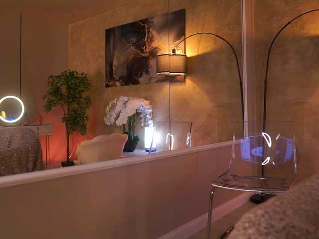 MaddieBryggs's BongaCams show and profile