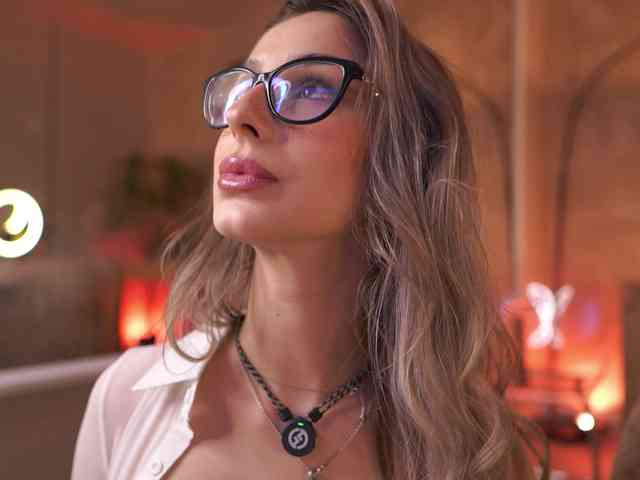 MaddieBryggs Sex Cam Show