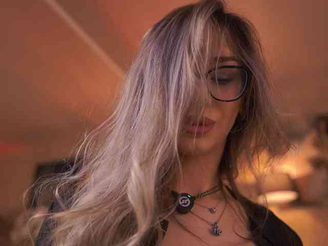 MaddieBryggs webcam