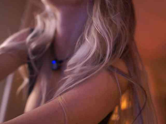 MaddieBryggs Live Webcam on BongaCams