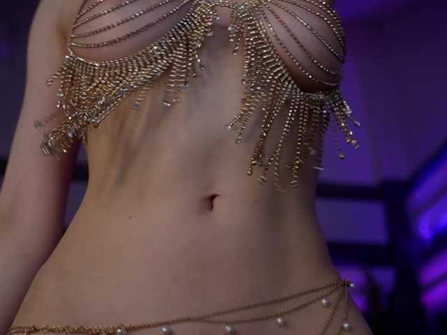 SexyCelline's BongaCams show and profile