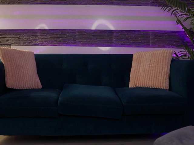 SexyCelline live webcam show