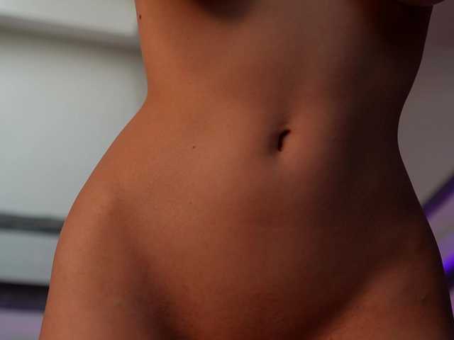 SexyCelline's BongaCams show and profile