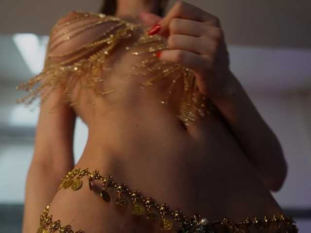 SexyCelline live cam on BongaCams