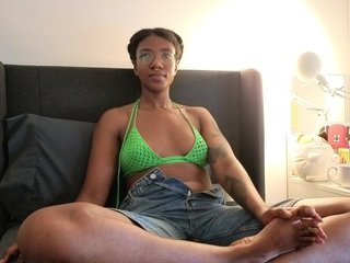 CarolineS Porn Show