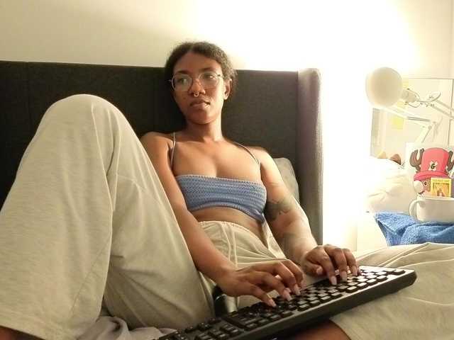 CarolineS live cam on BongaCams