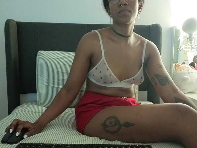 CarolineS live cam on BongaCams