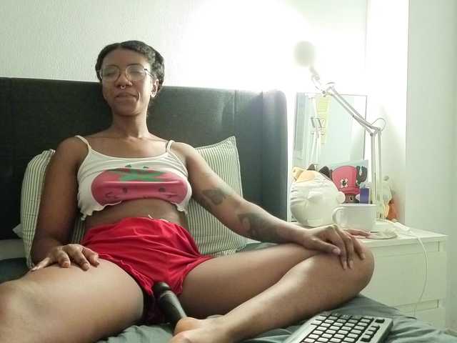 CarolineS preview