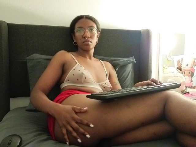 CarolineS live cam on BongaCams