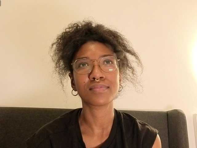 CarolineS's BongaCams show and profile