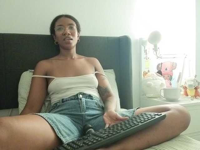 CarolineS live cam on BongaCams