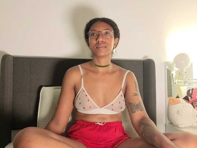 CarolineS live cam on BongaCams