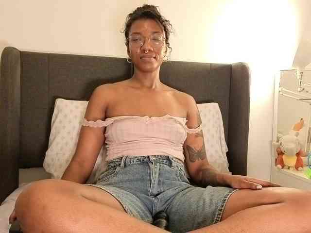 CarolineS webcam