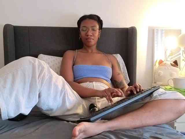CarolineS webcam