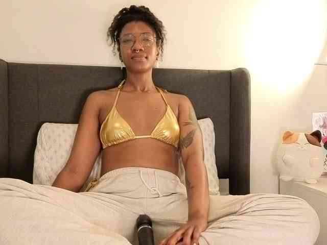 CarolineS webcam