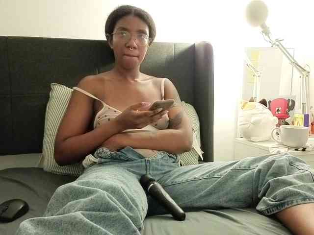 CarolineS webcam