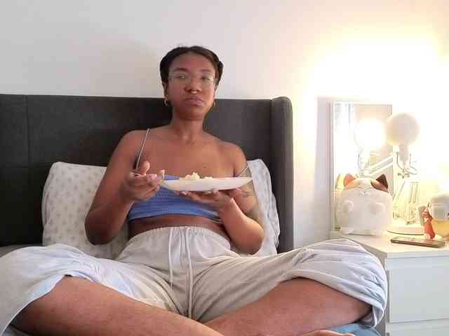 CarolineS webcam