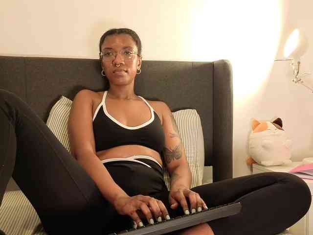 CarolineS webcam