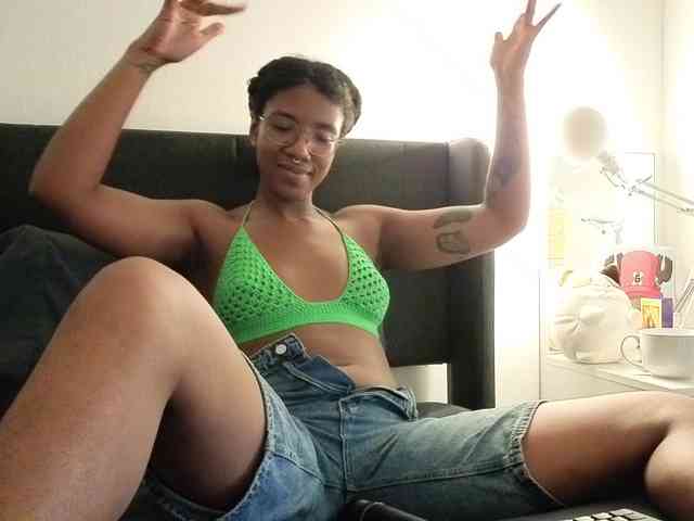 CarolineS webcam