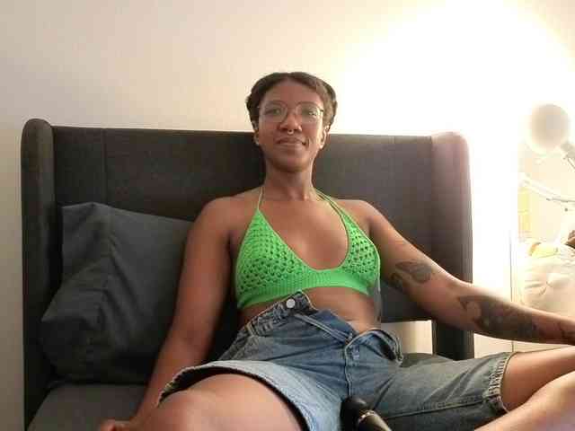 CarolineS webcam