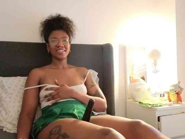 CarolineS webcam