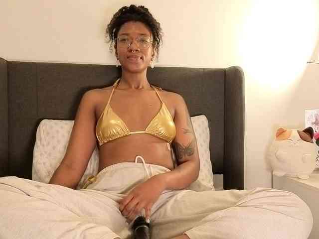CarolineS webcam