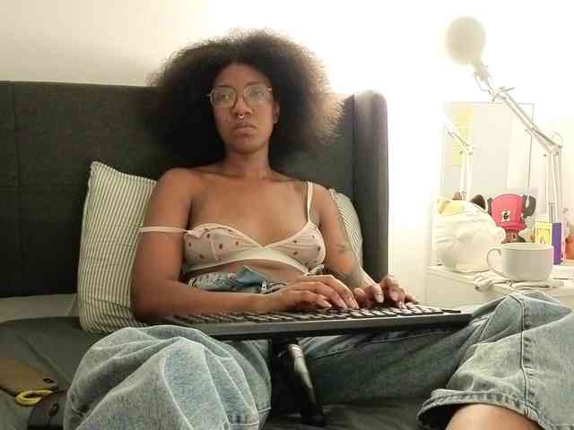 CarolineS webcam