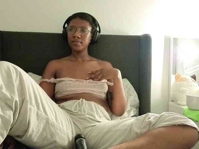 CarolineS webcam