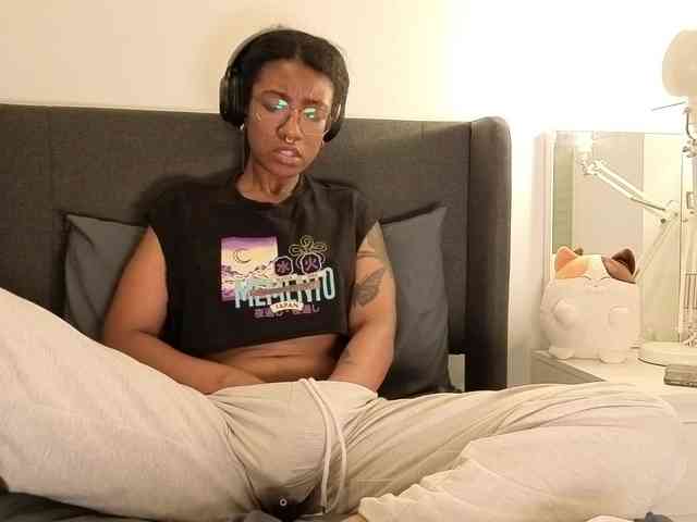 CarolineS webcam