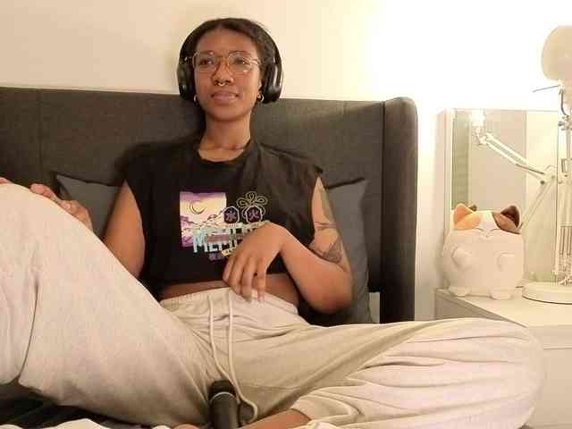 CarolineS webcam