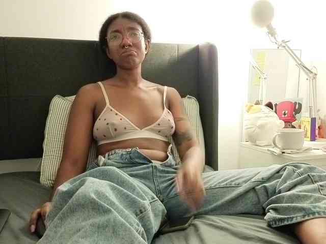 CarolineS webcam