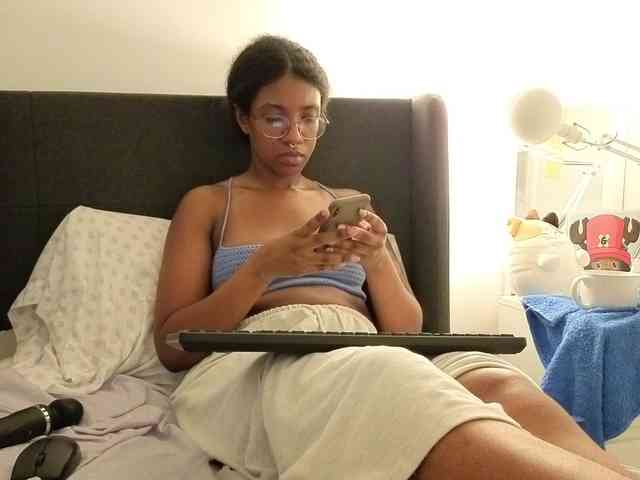 CarolineS webcam