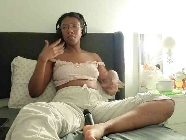 CarolineS webcam