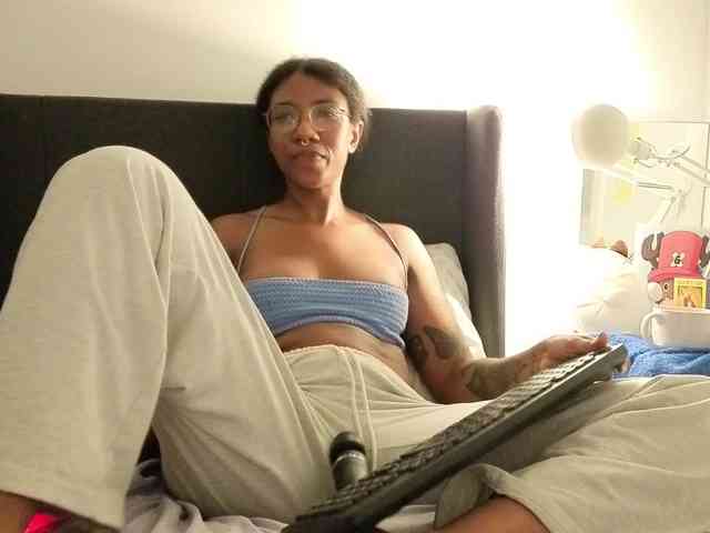 CarolineS webcam