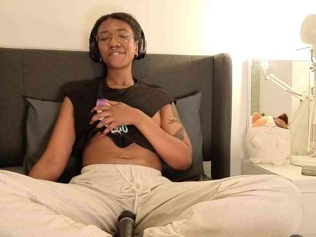 CarolineS webcam