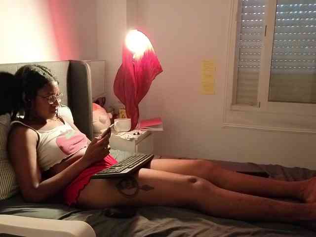 CarolineS webcam