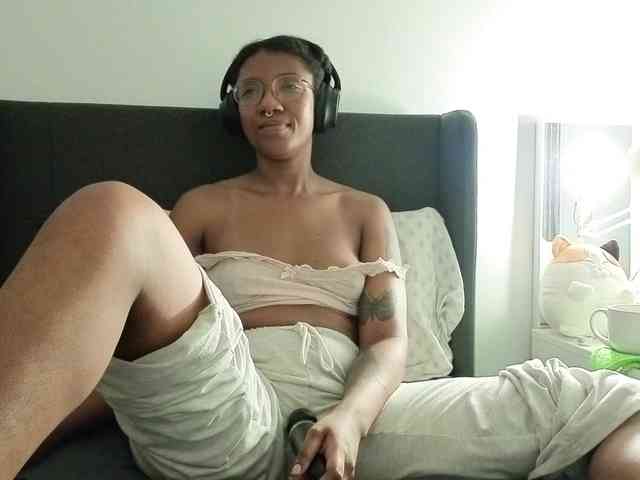 CarolineS webcam