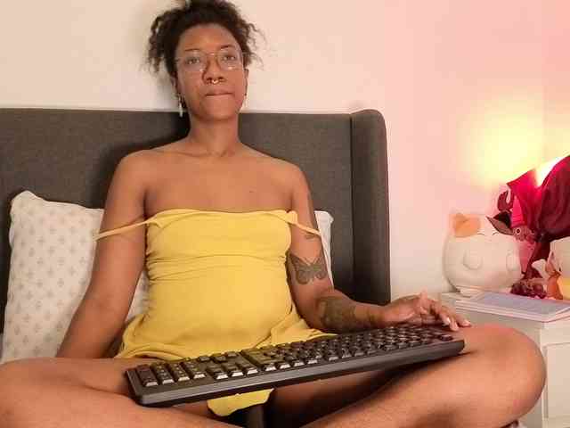 CarolineS webcam