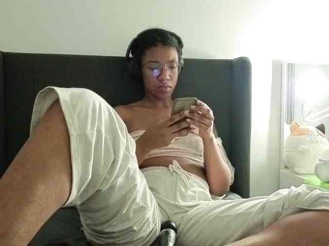 CarolineS webcam